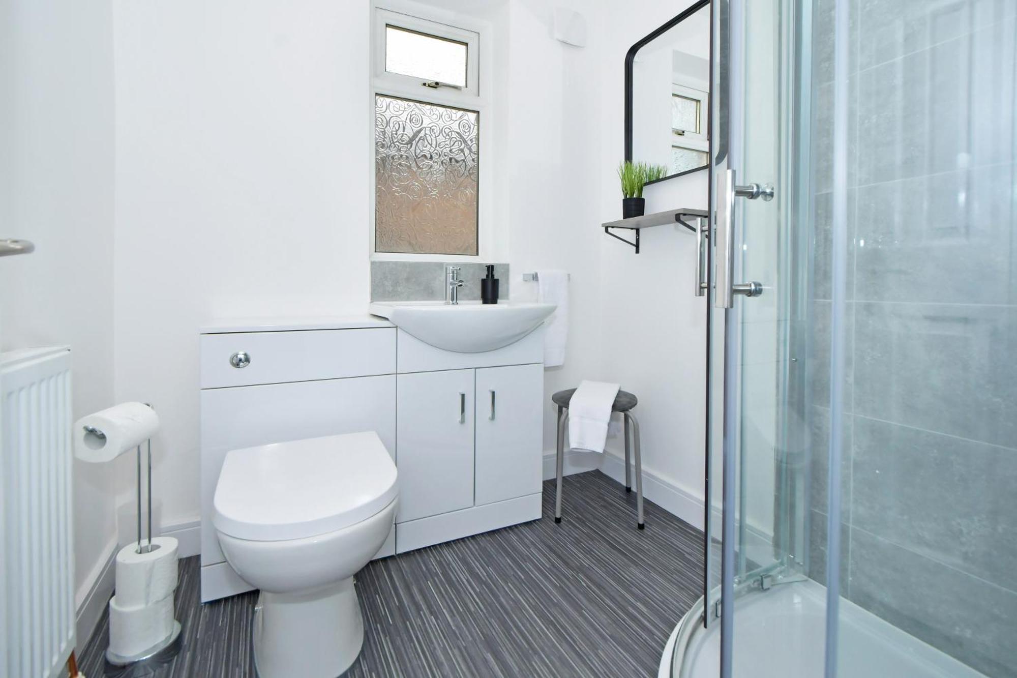 Sapphire Apartments By Yourstays - Luxury 2 Bedroom Apartments In 克鲁 外观 照片