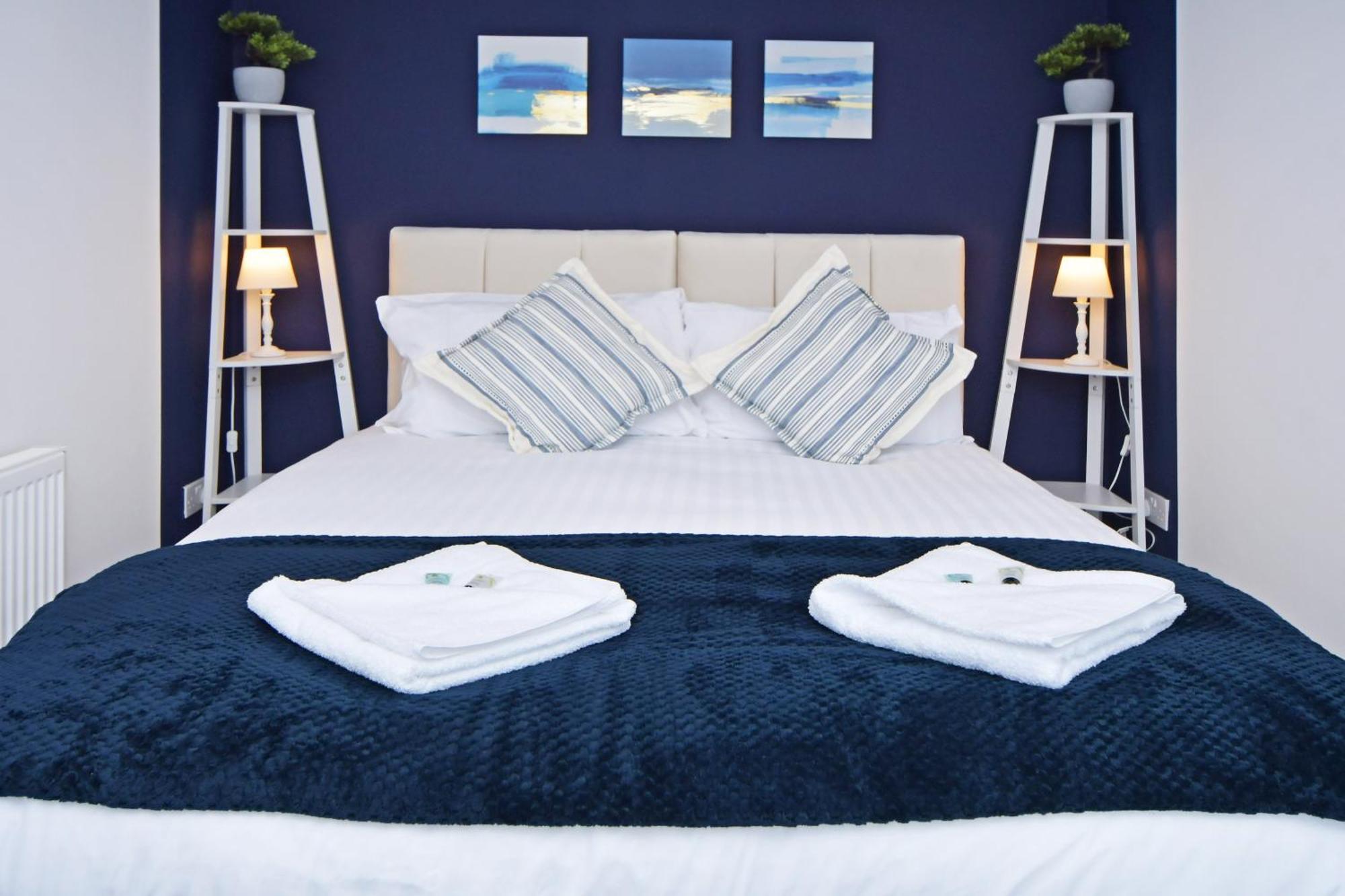 Sapphire Apartments By Yourstays - Luxury 2 Bedroom Apartments In 克鲁 外观 照片