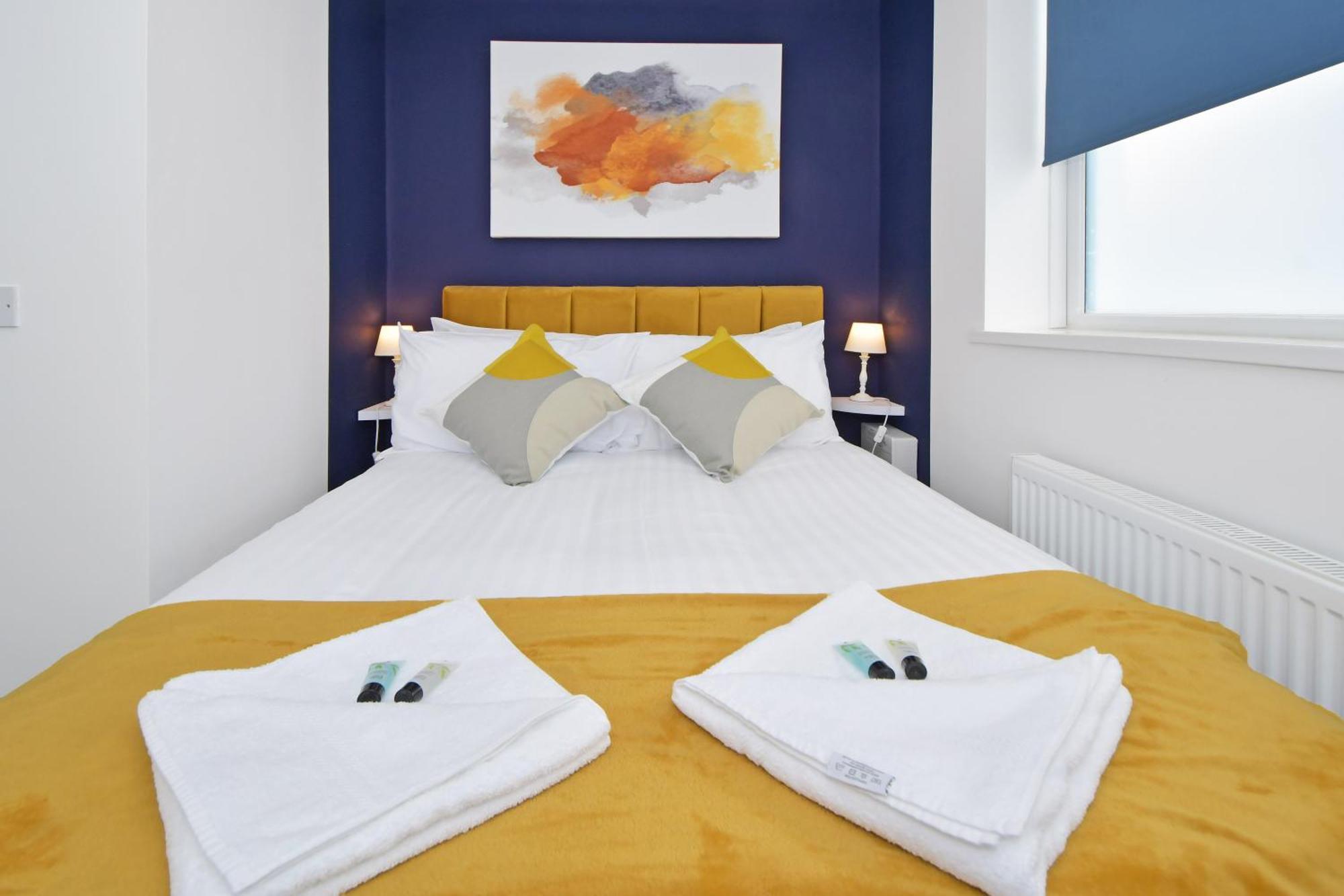 Sapphire Apartments By Yourstays - Luxury 2 Bedroom Apartments In 克鲁 外观 照片